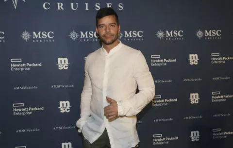 Penélope Cruz y  Ricky Martin  presentaran los Globos de Oro