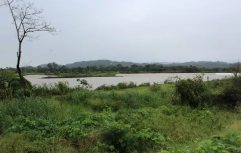 Frente frío afecta encapsulado en el río Guarumo en Bocas del Toro