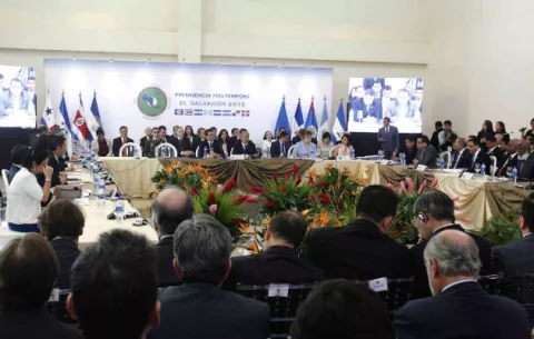 Sica concluye con llamado a respetar las elecciones en Honduras