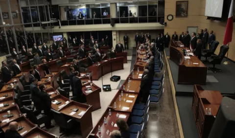 Notable ausencia de magistrados en la Asamblea Nacional