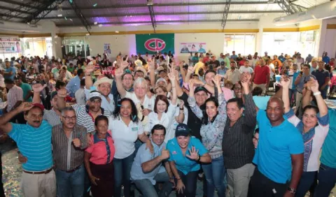 Convencionales de Chiriquí van con leales a Ricardo Martinelli