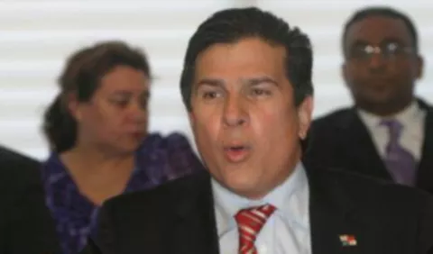 'Popi' tiene que aprender diplomacia