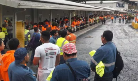 Declaran huelga indefinida en planta  minera de Donoso