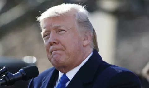 Trump presiona al Congreso por fondos