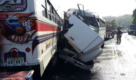 Más de 40 personas heridas deja accidente de tránsito en Colón