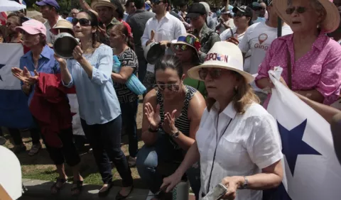 Le forman tamborito a Porcell para exigir a MP   el cese de la impunidad