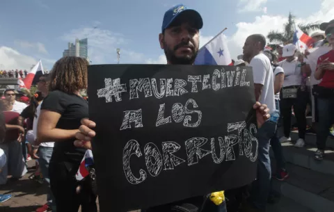 ¿Qué es la 'muerte civil' que podría llegar a ser ley en Panamá?