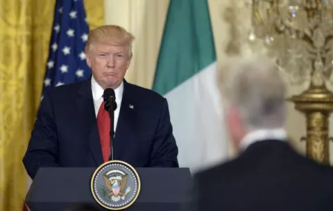 Gobierno de Trump planea abandonar acuerdo nuclear con Irán