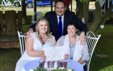 Celebran las primeras bodas homosexuales en Australia tras su legalización 
