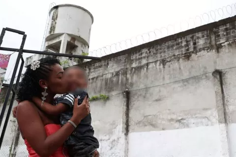 Más de 600 mujeres embarazadas se encuentran en las cárceles brasileñas