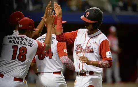 ¡No cree en nadie! Coclé noquea a Chiriquí y sigue invicto en el torneo de béisbol juvenil