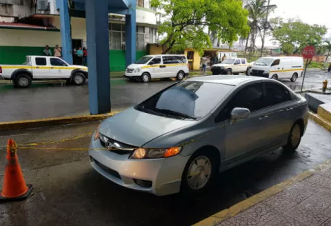 Matan de ocho disparos a 'Cocoa' en su propia casa en Colón