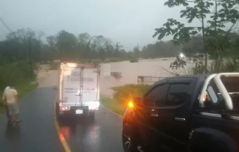 91 casas afectadas por inundaciones en la Costa Abajo y Arriba de Colón 