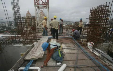 Con bajas expectativa de contratación empieza a regir nuevo salario mínimo