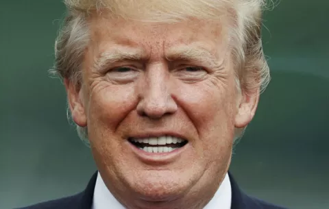 Trump llama "agujeros de mierda" a El Salvador y Haití, según el Washington Post
