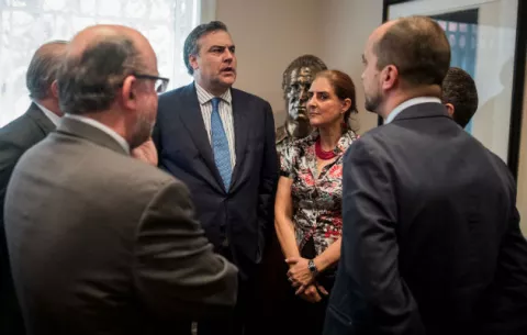 Embajador de España califica como  una 'torpeza' su expulsión de Venezuela