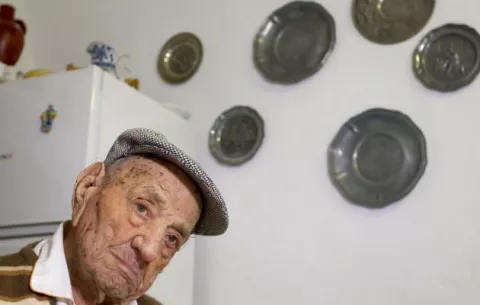 Fallece a los 113 años hombre más longevo del mundo 