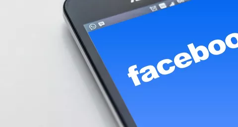 Facebook ofrecerá más noticias locales 