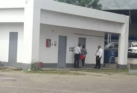 Malhechores asaltan a pie gasolinera en Chitré y se llevan 19 mil dólares