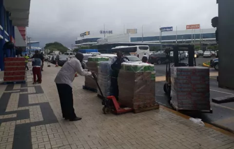 Llega ayuda humanitaria a damnificados en las costas de Colón