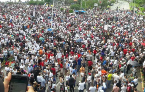 Gobierno prohíbe manifestaciones en la Cinta Costera sin permiso