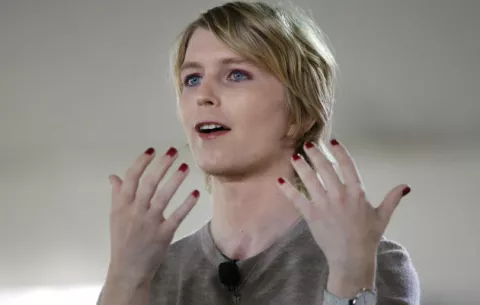Exanalista de inteligencia y hoy transgénero Chelsea Manning busca la candidatura al senado de EE.UU.