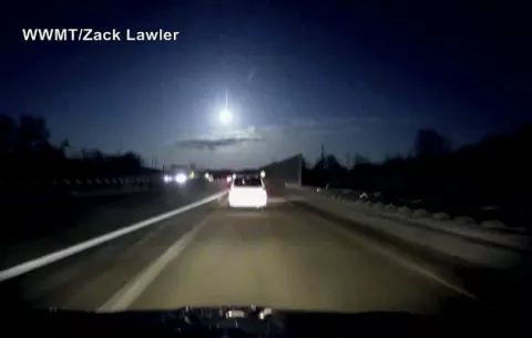 Caída de meteorito provoca sismo de dos grados en la escala de Richter en Detroit 