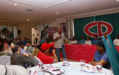 Grupo de leales a Martinelli optimistas de lograr el triunfo el próximo 21 de enero