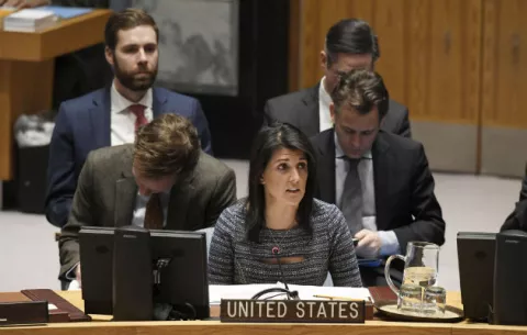 Embajadora Nikki Haley califica de repugnante los rumores de un supuesto romance con Trump