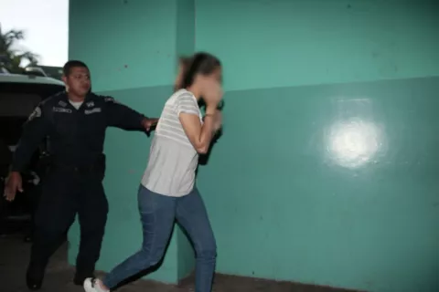 Venezolana sin idoneidad para ejercer odontología tiene prohibido salir del país 