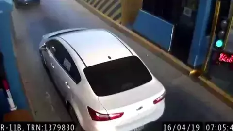 Una mujer irá a juicio por pasar por corredores sin saldo en el Panapass