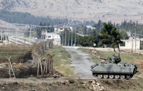 Proyectil lanzado desde Siria deja un muerto y dos heridos en Turquía