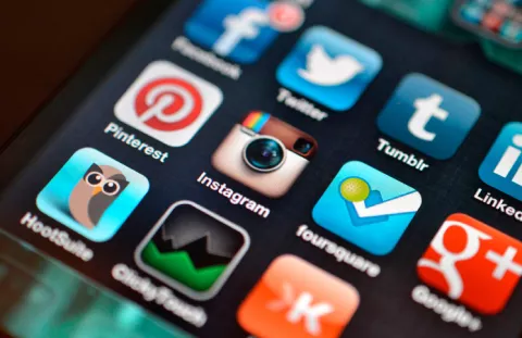 Tribunal Electoral crea un decreto para fiscalizar las redes sociales
