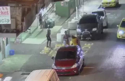 Cae banda de mujeres y hombres 'cancheros' en calle 17 Santa Ana