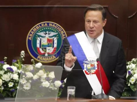 Varela pronuncia discurso de choque y alejado de la realidad