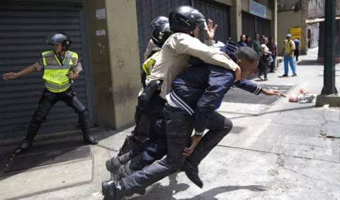 El Gobierno y la oposición de Venezuela retoman el diálogo en Santo Domingo