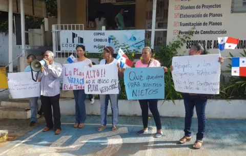 Moradores de Veracruz exigen demoler construcciones ilegales