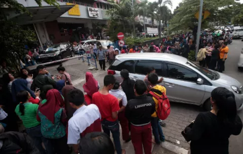 Ocho heridos, incluyendo seis estudiantes graves por terremoto en Indonesia