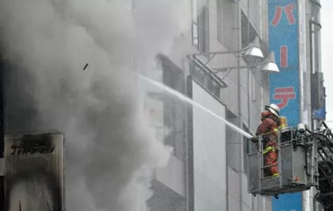 Fallecen 11 personas en un fuego de una residencia para mayores 