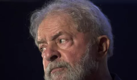 Un juez ordena devolver a Lula el pasaporte 