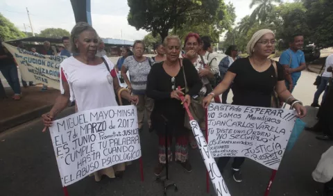 Decisiones inmorales en caso del dietilenglicol, a juicio de las víctimas