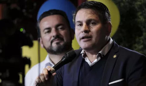 Los dos candidatos ticos llaman al diálogo ante el escenario de división