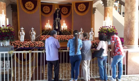 Basílica Menor de Jesús Nazareno de  Atalaya es  el centro para meditar
