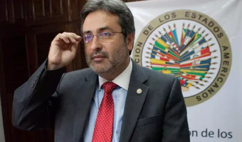 Renuncia jefe de la misión  contra la corrupción