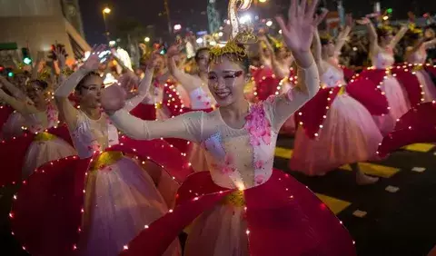 El Año Nuevo, en las calles de Hong Kong
