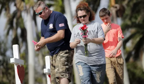 Familiares y autoridades no atendieron  las alertas sobre Nikolas Cruz 
