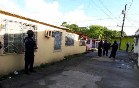 Allanan residencias que aparecen en polémico video de Japanese en Colón