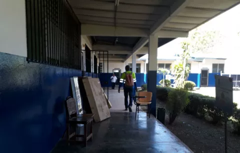 No iniciarán clases en colegio de Ocú por retrasos en reparaciones