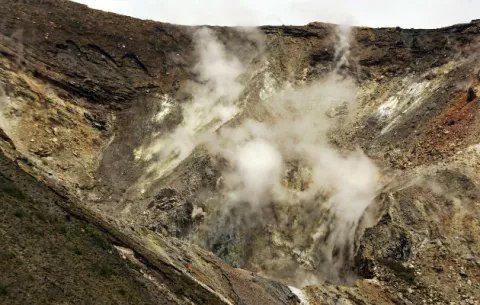 Costa Rica reabrirá un parque nacional tras el descenso de actividad del Volcán Poás