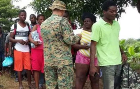 Aprehenden a panameño por trasladar a inmigrantes ilegales 